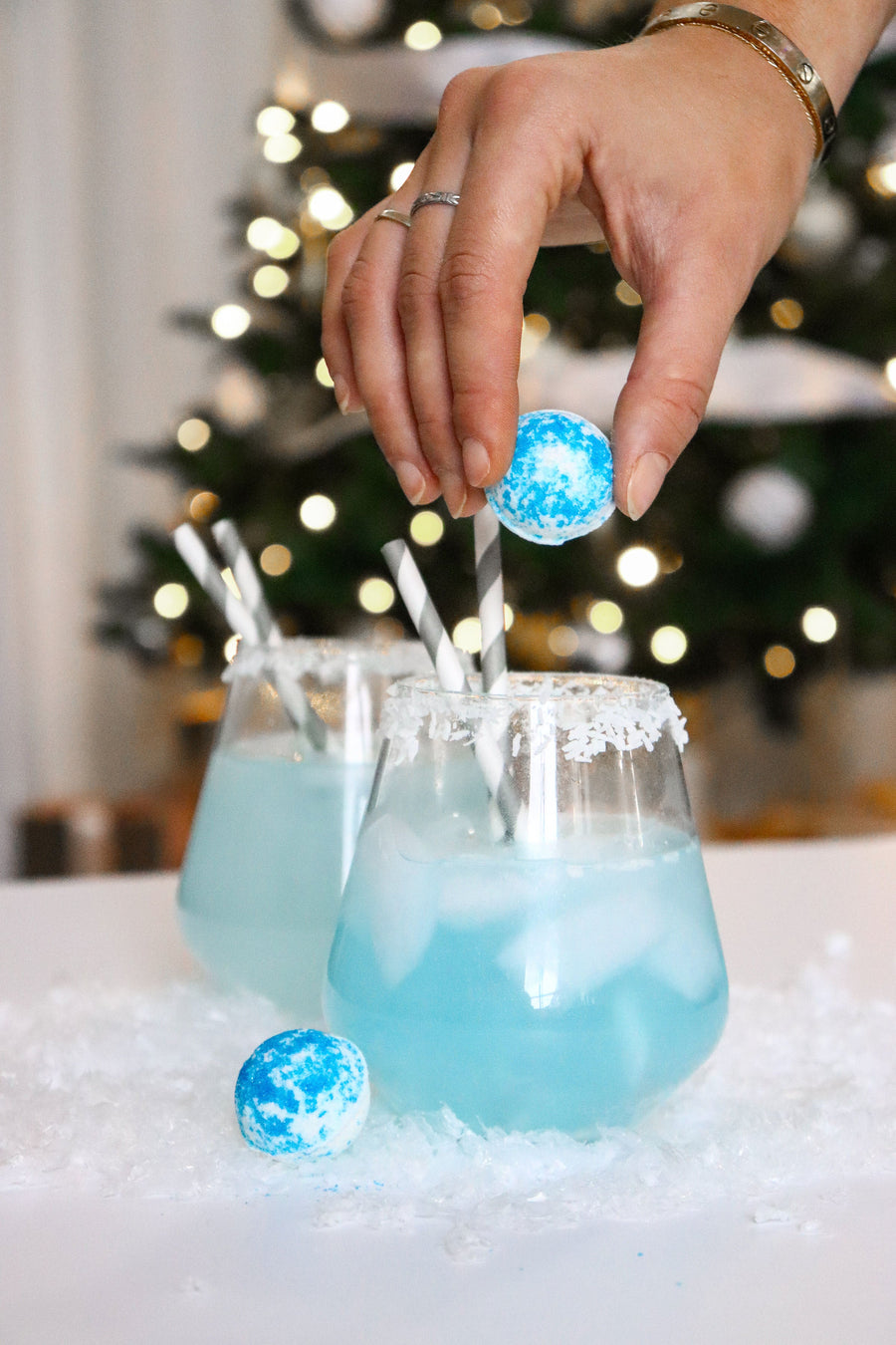 CHRISTMAS COCONUT MARGARITA COCKTAIL BOMB